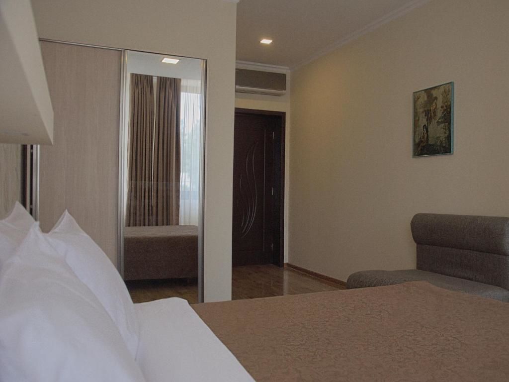 Отель Tiflis Hotel Тбилиси