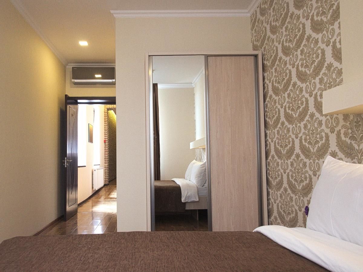 Отель Tiflis Hotel Тбилиси-10