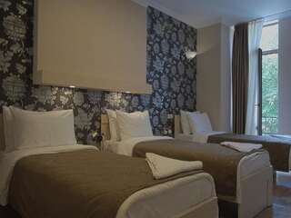 Отель Tiflis Hotel Тбилиси Стандартный трехместный номер-1