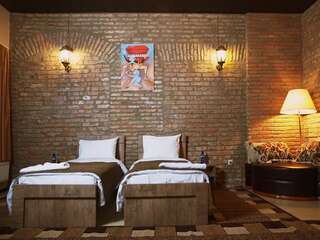 Отель Tiflis Hotel Тбилиси Семейный номер-1